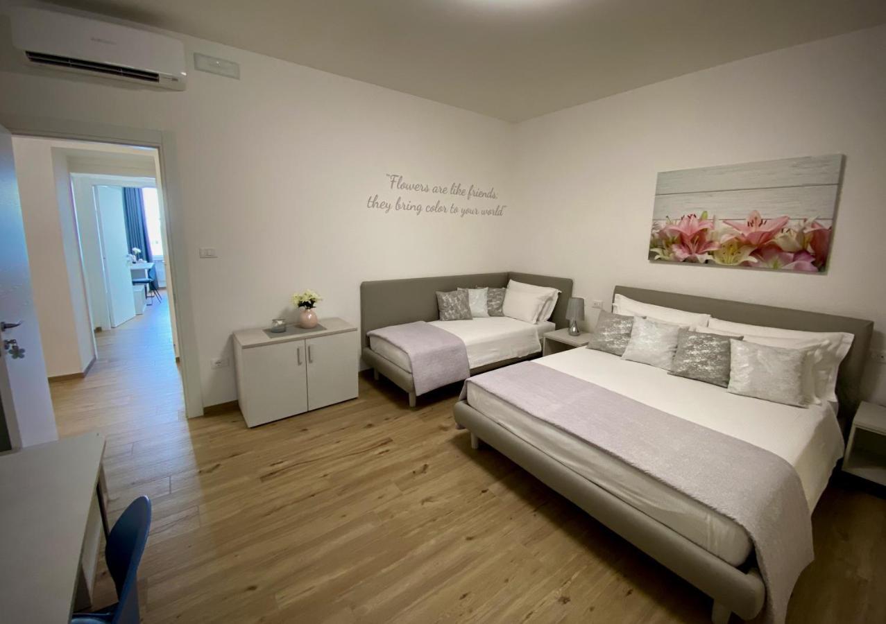 Five Flowers Guest House Trieste Eksteriør bilde